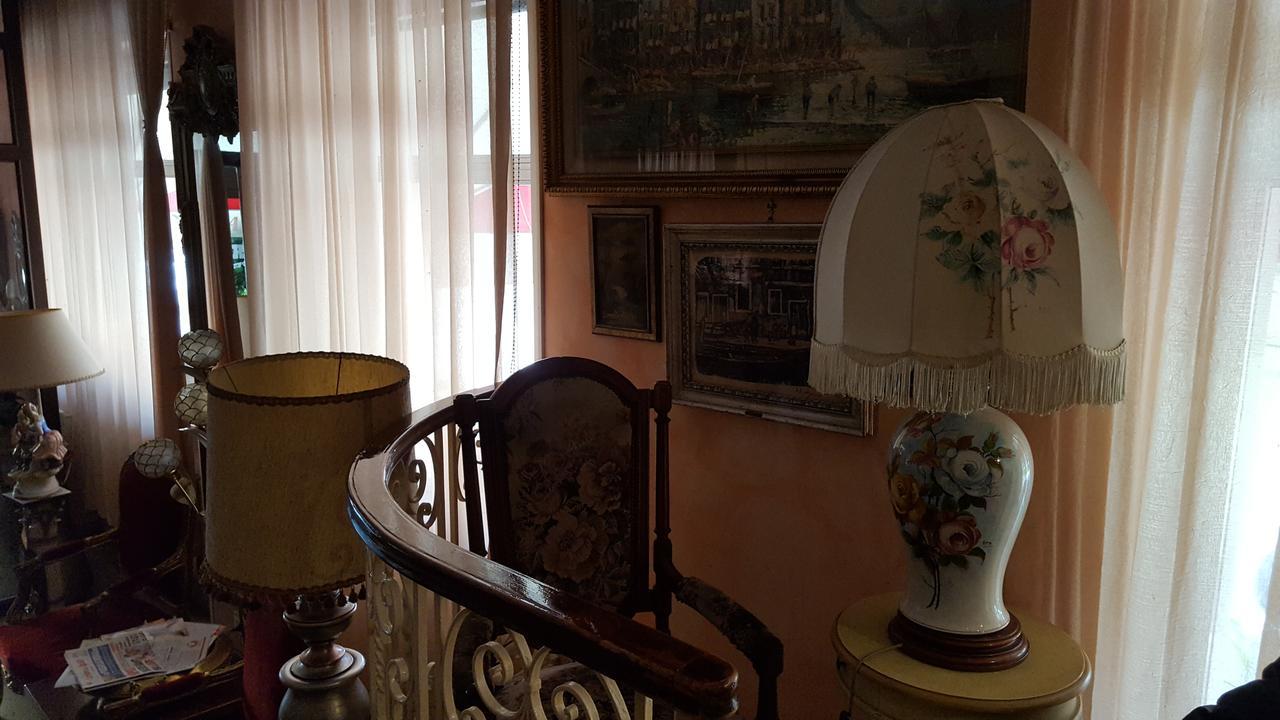Hotel Royal Alessandria Bagian luar foto